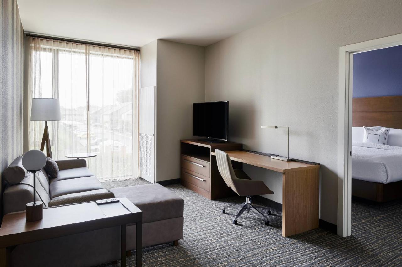 Residence Inn By Marriott Dallas By The Galleria Eksteriør billede